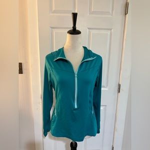 Old Navy athletic shirt